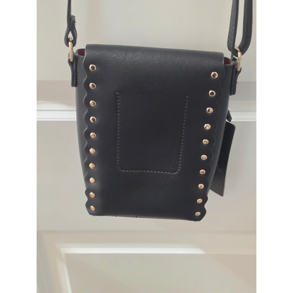 M.C. Womens Black Studded Heart Crossbody Phone Bag 5104 NWT - Picture 5 of 8